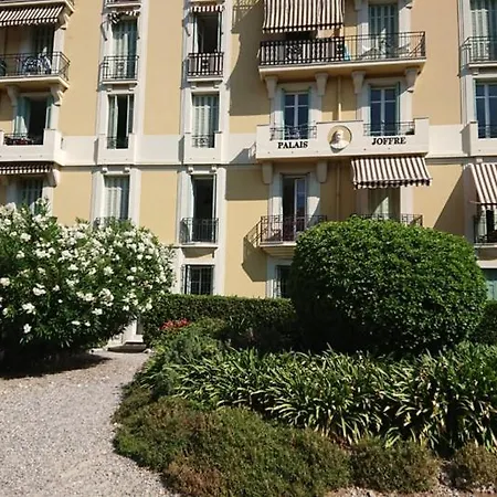 Au Calme Centre Liberation * Nice